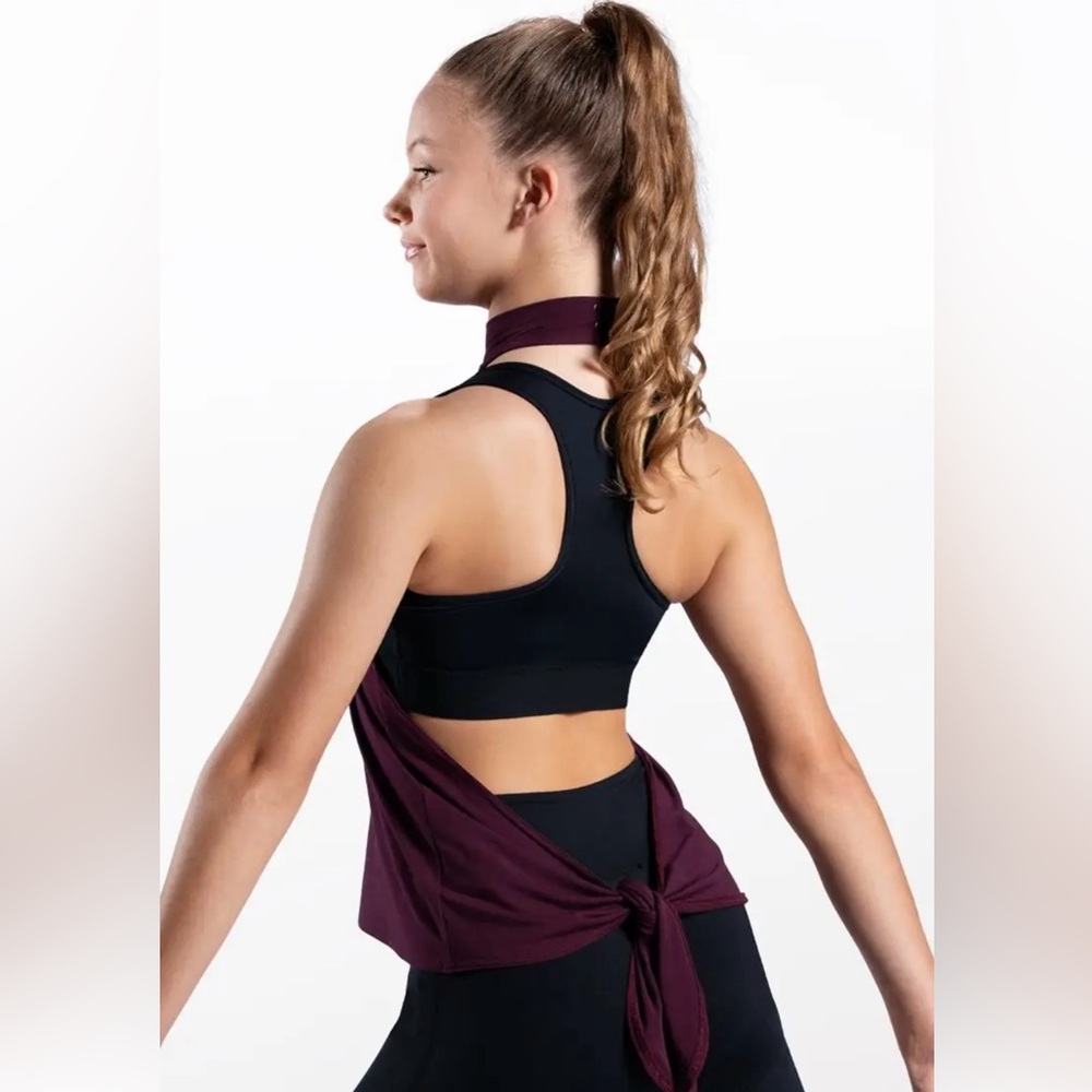 Balera high neck halter.